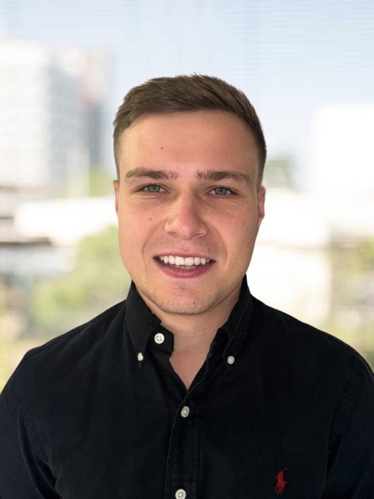 DAN 4;3 PF PICTURE